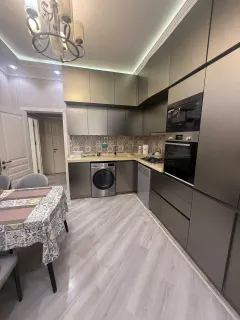Kirayə 4 otaqlı Mənzil 180 m² Nərimanov r. – şəkil 5