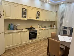 Kirayə 2 otaqlı Mənzil 85 m² Nəsimi r. – şəkil 3
