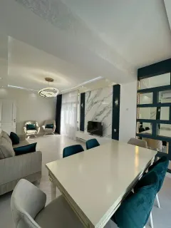 Kirayə 3 otaqlı Mənzil 130 m² Nərimanov r. – şəkil 2