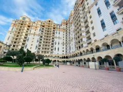 Kirayə 4 otaqlı Mənzil 230 m² Nəsimi r. – şəkil 1
