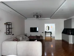 Kirayə 3 otaqlı Mənzil 141 m² Səbail r. – şəkil 3