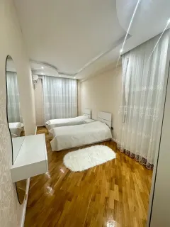 Kirayə 5 otaqlı Mənzil 250 m² Nəsimi r. – şəkil 4