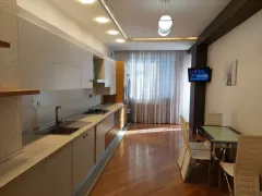Kirayə 3 otaqlı Mənzil 169 m² Nərimanov r. – şəkil 8