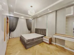 Kirayə 3 otaqlı Mənzil 140 m² Xətai r. – şəkil 2