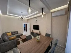 Kiralık 2 odalı Daire 68 m² Yasamal ilçesi 8 Noyabr metro – şəkil 2