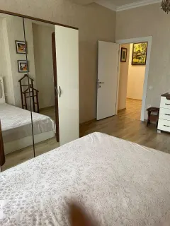Kirayə 3 otaqlı Mənzil 100 m² Yasamal r. – şəkil 6