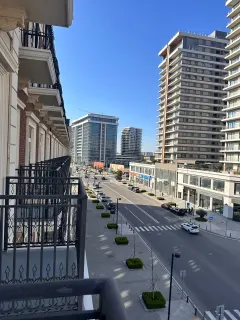 Kirayə 3 otaqlı Mənzil 100 m² Xətai r. Ağ şəhər q. – şəkil 9