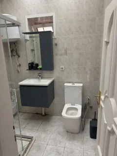 Kirayə 2 otaqlı Mənzil 45 m² Səbail r. Sahil m. – şəkil 4
