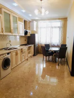 Kirayə 2 otaqlı Mənzil 70 m² Nərimanov r. Gənclik m. – şəkil 6