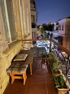 Kirayə 2 otaqlı Mənzil 60 m² Səbail r. Sahil m. – şəkil 2