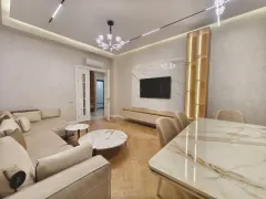 Kirayə 3 otaqlı Mənzil 140 m² Xətai r. – şəkil 20