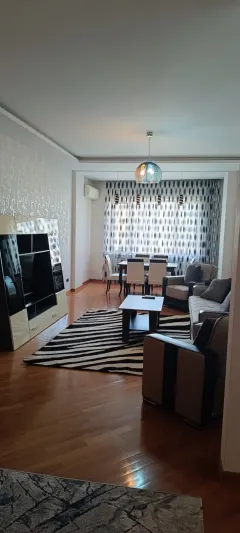 For rent 3-room Apartment 160 m² Nəsimi dist. 28 May metro – şəkil 1