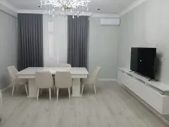 Kirayə 3 otaqlı Mənzil 155 m² Nərimanov r. Gənclik m. – şəkil 4
