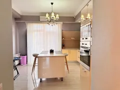 Kirayə 5 otaqlı Mənzil 220 m² Xətai r. Ağ şəhər q. – şəkil 20