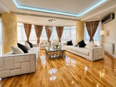 Kirayə 4 otaqlı Mənzil 200 m² Nəsimi r. – şəkil 5