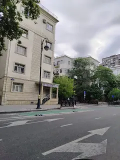 Satılır 2 otaqlı Mənzil 70 m² Nəsimi r. 28 May m. – şəkil 1