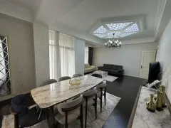 Kirayə 3 otaqlı Mənzil 160 m² Nərimanov r. Nərimanov m. – şəkil 2