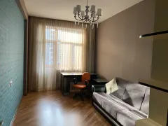 Kirayə 4 otaqlı Mənzil 190 m² Yasamal r. Nizami m. – şəkil 19