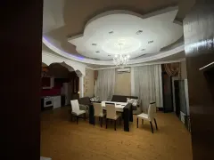 Kirayə 3 otaqlı Mənzil 130 m² Yasamal r. – şəkil 3