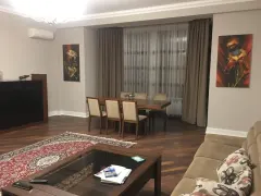 Kirayə 3 otaqlı Mənzil 165 m² Nəsimi r. – şəkil 13
