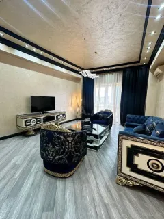 Kirayə 3 otaqlı Mənzil 140 m² Xətai r. – şəkil 2