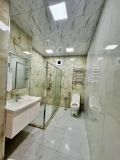Kirayə 3 otaqlı Ofis 125 m² Yasamal r. İnşaatçılar m. – şəkil 5