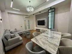 Kirayə 3 otaqlı Mənzil 140 m² Xətai r. Ağ şəhər q. – şəkil 19