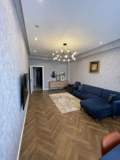 Satılır 3 otaqlı Mənzil 95 m² Yasamal r. İnşaatçılar m. – şəkil 2