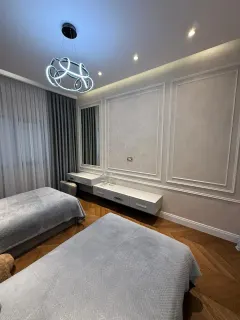 Kirayə 4 otaqlı Mənzil 200 m² Xətai r. Ağ şəhər q. – şəkil 12