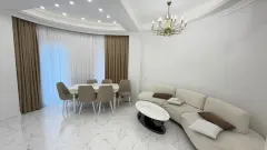 Kirayə 3 otaqlı Mənzil 100 m² Səbail r. – şəkil 2