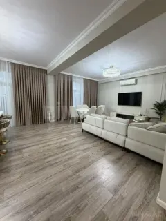 Kirayə 4 otaqlı Mənzil 160 m² Xətai r. Ağ şəhər q. – şəkil 5