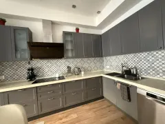 Kirayə 4 otaqlı Mənzil 220 m² Xətai r. Ağ şəhər q. – şəkil 2