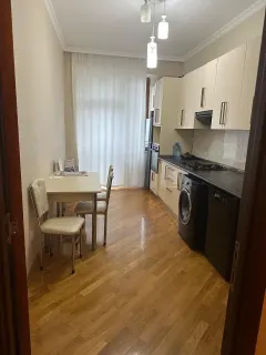Kirayə 2 otaqlı Mənzil 75 m² Yasamal r. İnşaatçılar m. – şəkil 12