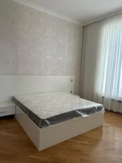 Kirayə 2 otaqlı Həyət evi / Bağ evi 87.4 m² Səbail r. Badamdar q. – şəkil 20
