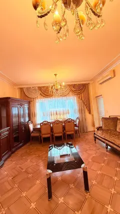 Satılır 3 otaqlı Mənzil 135 m² Yasamal r. Elmlər Akademiyası m. – şəkil 2