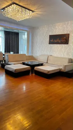 Kirayə 4 otaqlı Mənzil 180 m² Xətai r. – şəkil 3