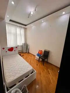 Kirayə 3 otaqlı Mənzil 120 m² Nizami r. – şəkil 5