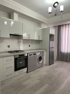 Kirayə 3 otaqlı Mənzil 96 m² Nəsimi r. – şəkil 7