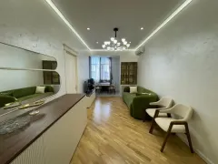 Kirayə 2 otaqlı Mənzil 95 m² Nərimanov r. – şəkil 4