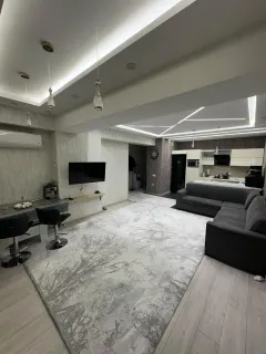 Kirayə 3 otaqlı Mənzil 95 m² Xətai r. Şah İsmayıl Xətai m. – şəkil 1