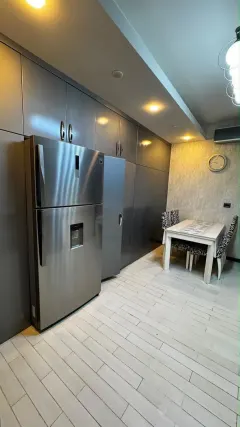 Kirayə 4 otaqlı Mənzil 180 m² Xətai r. – şəkil 9