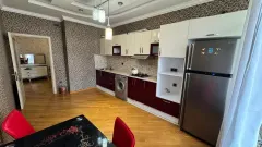Kirayə 2 otaqlı Mənzil 95 m² Nərimanov r. Nərimanov m. – şəkil 4