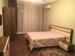Kirayə 3 otaqlı Mənzil 165 m² Səbail r. – şəkil 5