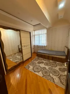 Kirayə 3 otaqlı Mənzil 125 m² Nəsimi r. – şəkil 6