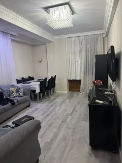 Kirayə 3 otaqlı Mənzil 125 m² Yasamal r. İnşaatçılar m. – şəkil 1