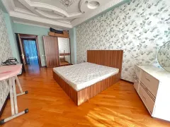 Kirayə 2 otaqlı Mənzil 110 m² Xətai r. Ağ şəhər q. – şəkil 18