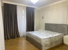 Kirayə 3 otaqlı Mənzil 180 m² Səbail r. – şəkil 8