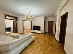 Satılır 4 otaqlı Mənzil 159 m² Nərimanov r. Gənclik m. – şəkil 10