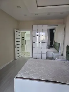 Kirayə 3 otaqlı Mənzil 110 m² Nəsimi r. – şəkil 5