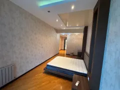 Kirayə 3 otaqlı Mənzil 250 m² Xətai r. – şəkil 5